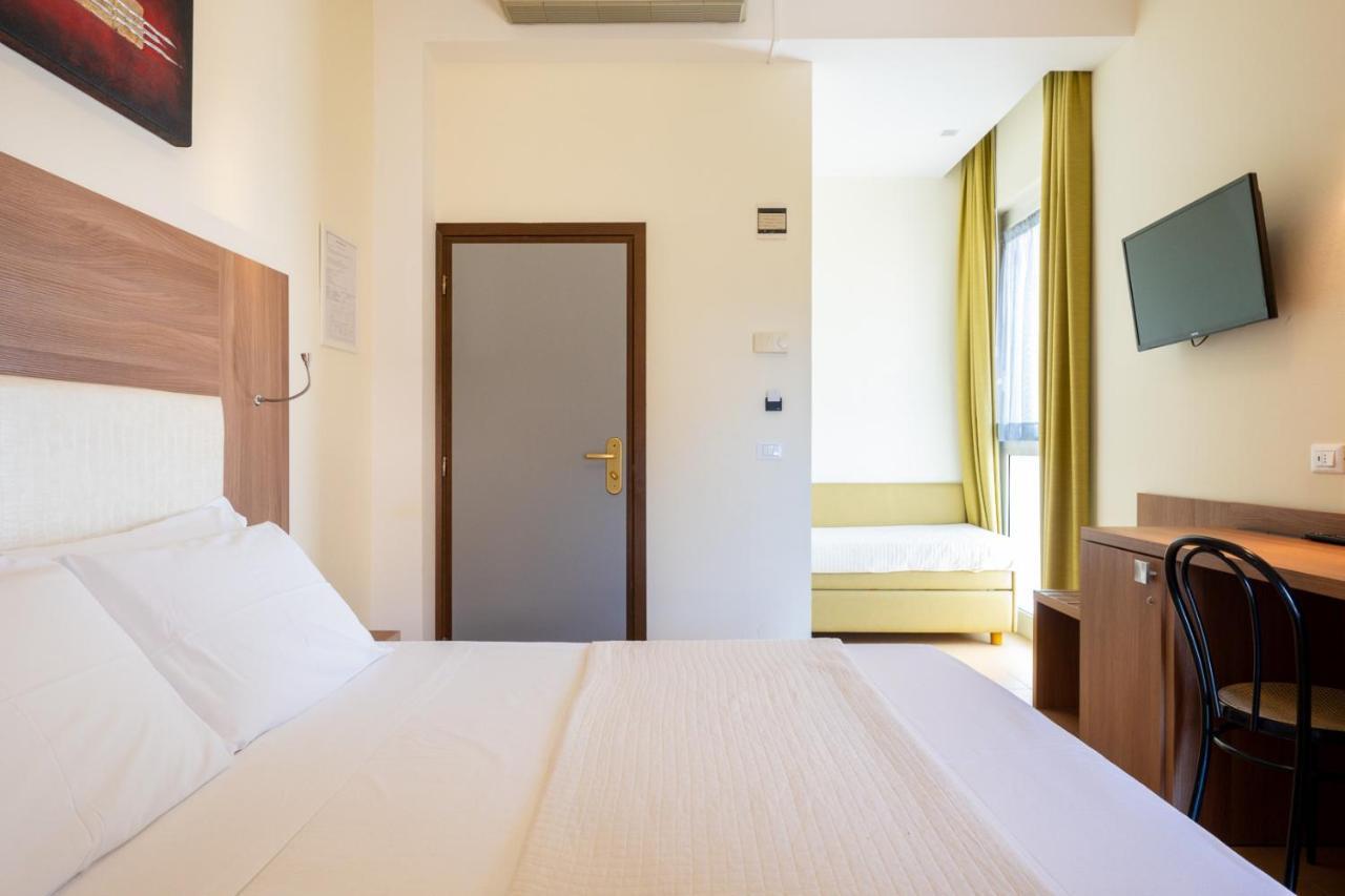 רימיני Hotel City מראה חיצוני תמונה