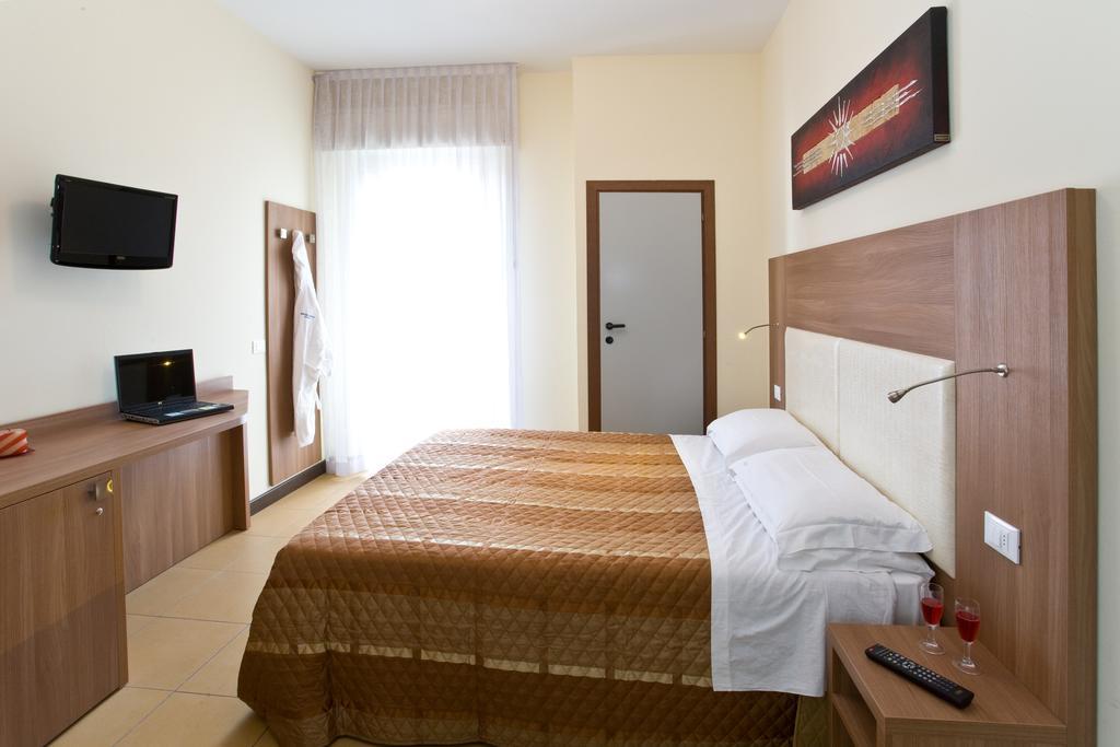 רימיני Hotel City מראה חיצוני תמונה